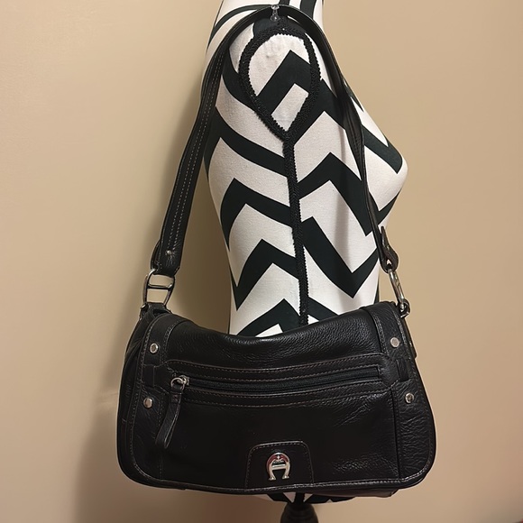 Etienne Aigner Shoulder Bag - Picture 5 of 5